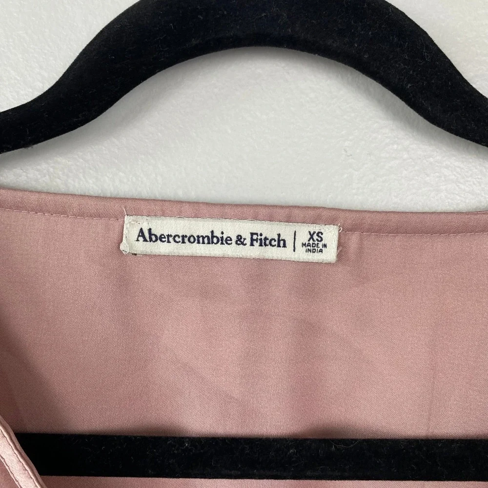 Abercrombie & Fitch‎ Pink Satin Tie Front Peplum Blouse Coquette Romantic XS